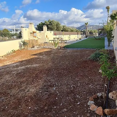 Zoi's Seaview Garden Near The Villa *