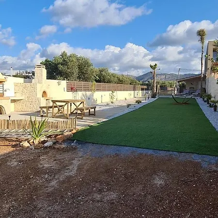 Zoi's Seaview Garden Near The Vila